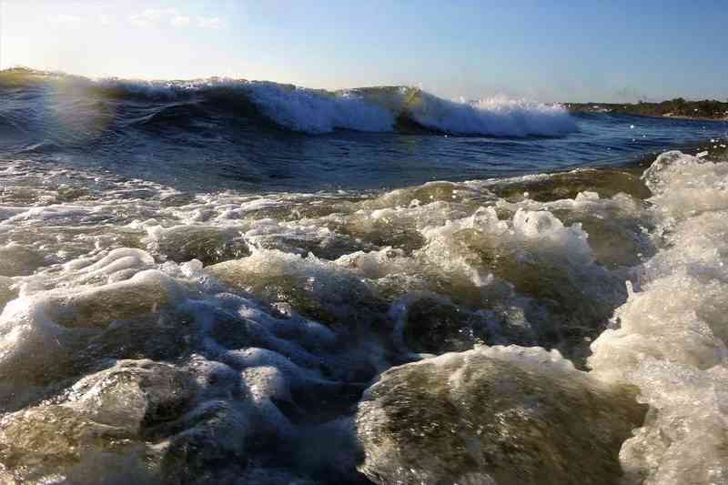 Mousse d'eau de Mer et écumes de vague