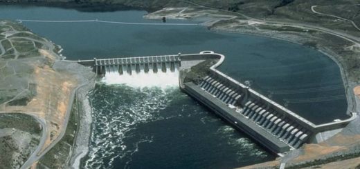 Eau potable gestion crise de l'eau central hydroélectrique